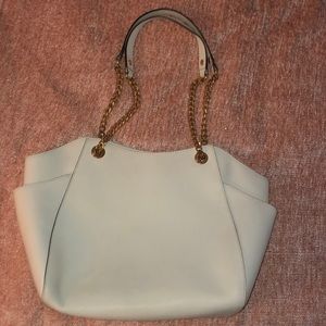 Michael Kors Bags - Authentic Michael Kors Jet Set Travel Tote Michael Kors Bags - Authentic Michael Kors Jet Set Travel Tote